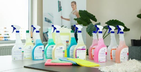 7 Najpraktičnijih Alata za Brzo Čišćenje Kancelarije