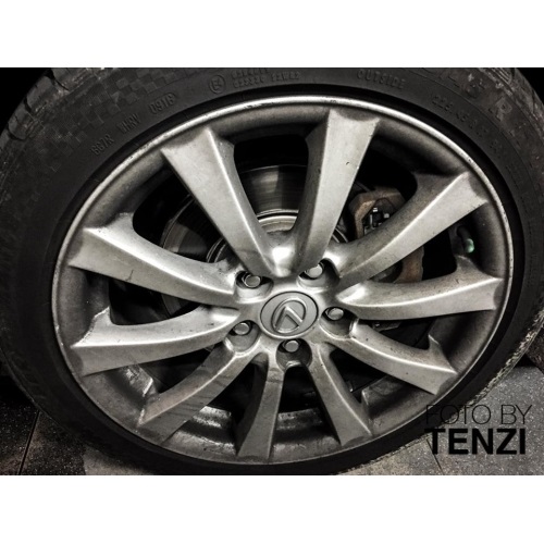 Umanjena slika proizvoda Sredstvo za čišćenje felni automobila Bleeding Rim